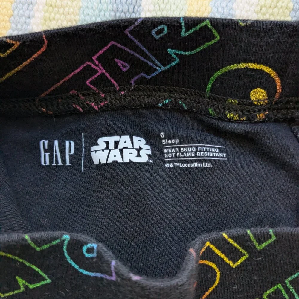 GAP Rainbow Star Wars print Pajamas PJs size 6